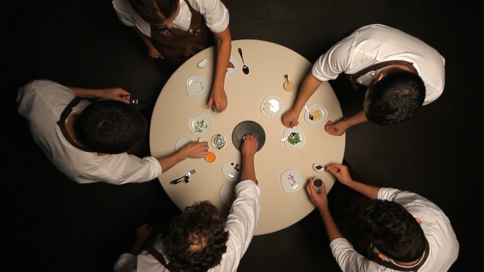Taba el juego de la mesa