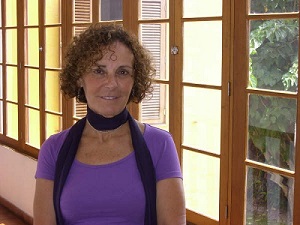 Lectura de poemas de Giovanna Pollarolo