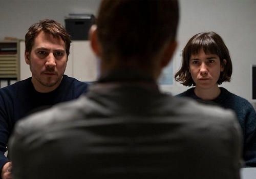 La llegada (Upon Entry): una reflexión sobre la identidad con sus directores