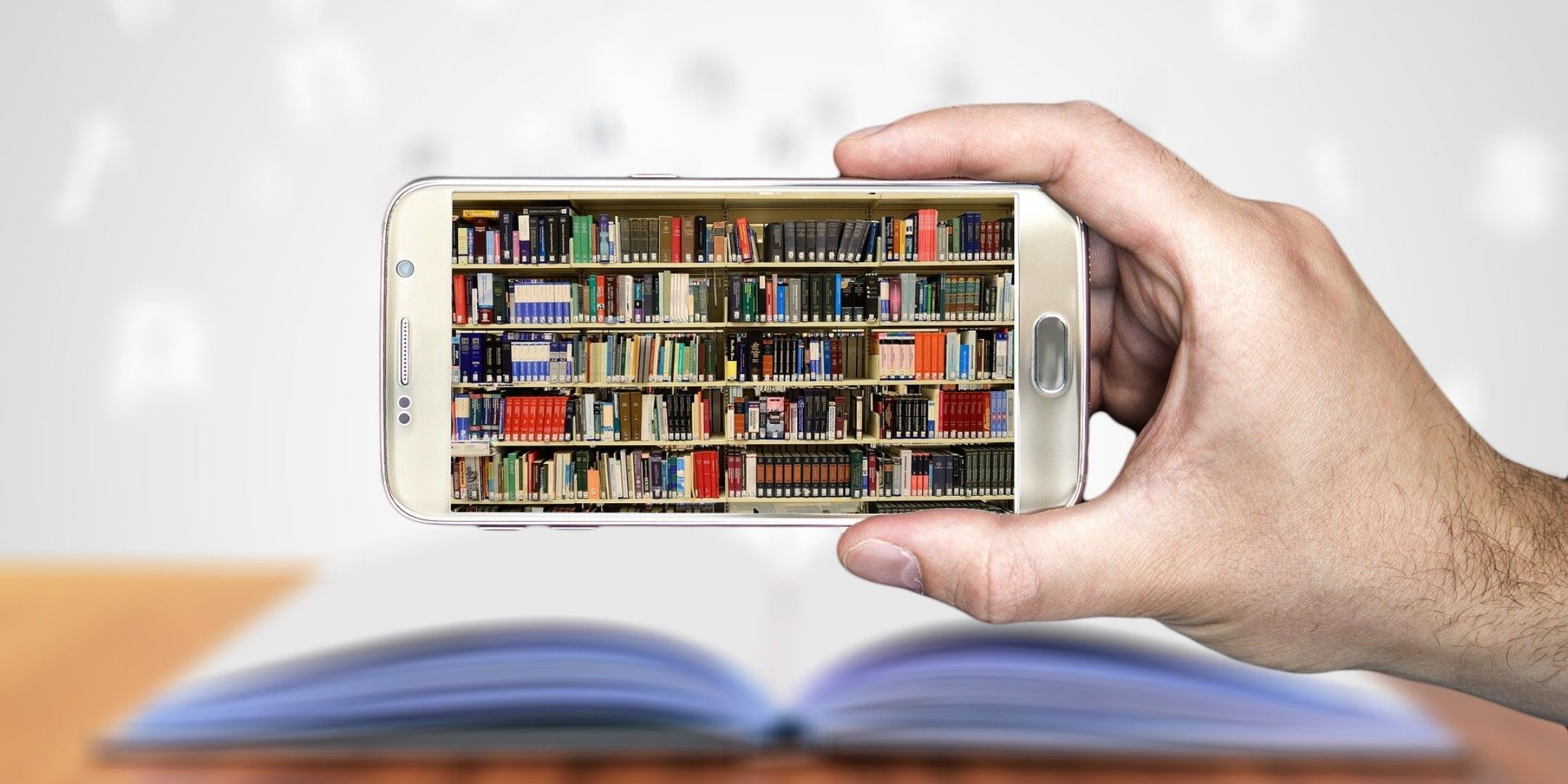 The hybrid book market, paper vs. digital text, by Germán Gullón