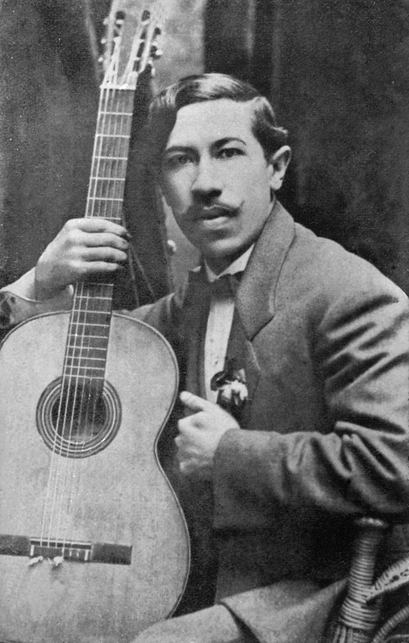 Mangoré ¡Cuán raudo es mi girar!