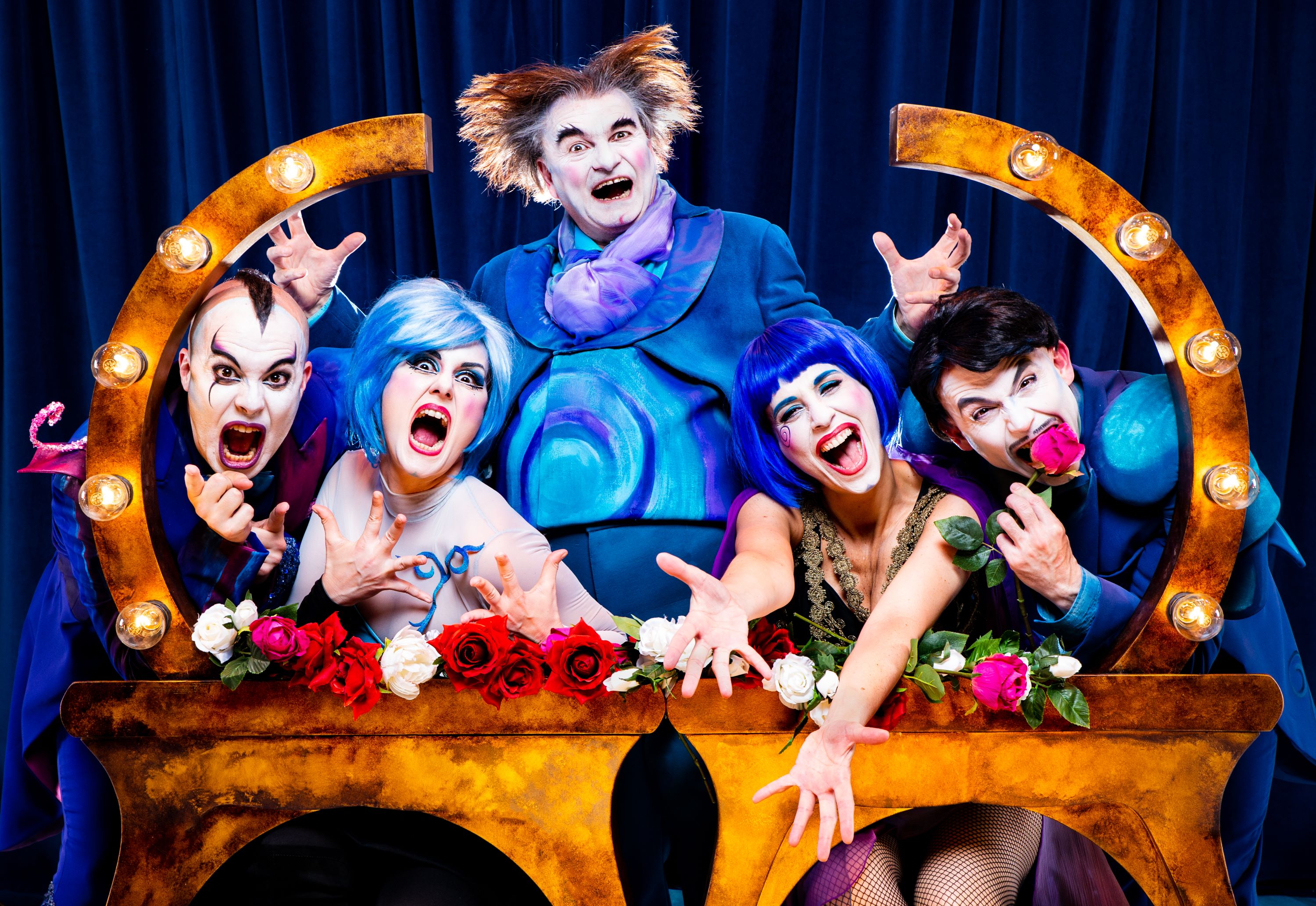 The opera locos