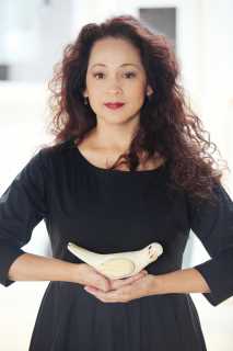 Why do I sing in Spanish? with Perla Batalla