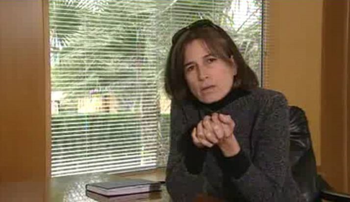 Dolores Alonso: Navegando Contracorriente