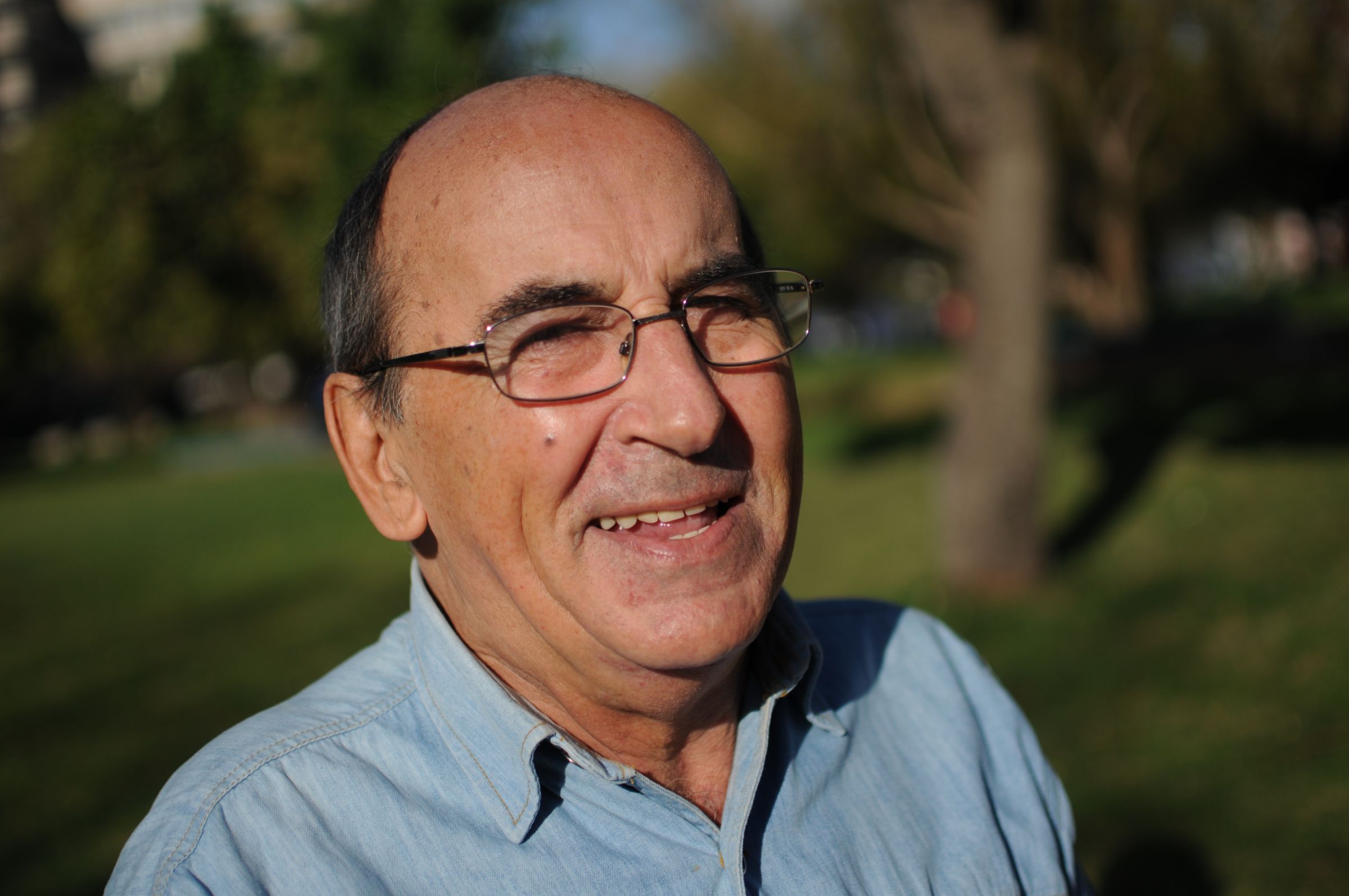 Encuentro con el escritor Uruguayo Mario Delgado Aparaín