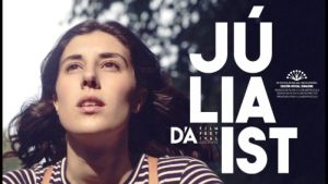 Julia jest