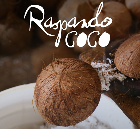 Raspando coco
