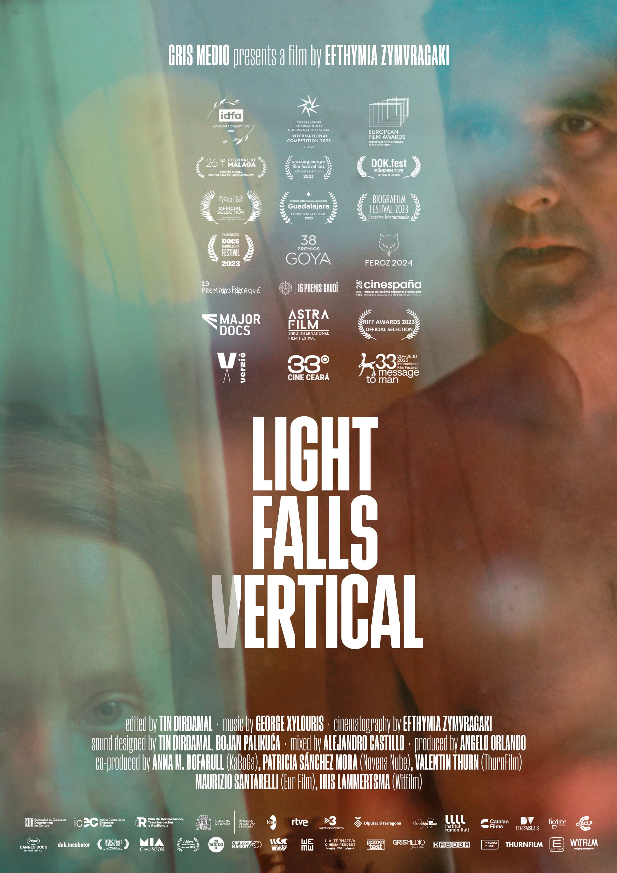 Light Falls Vertical