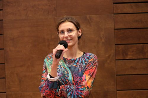 Od gospodyń domowych do dziewczyn Almodóvara, czyli o kobietach w kinie hiszpańskim