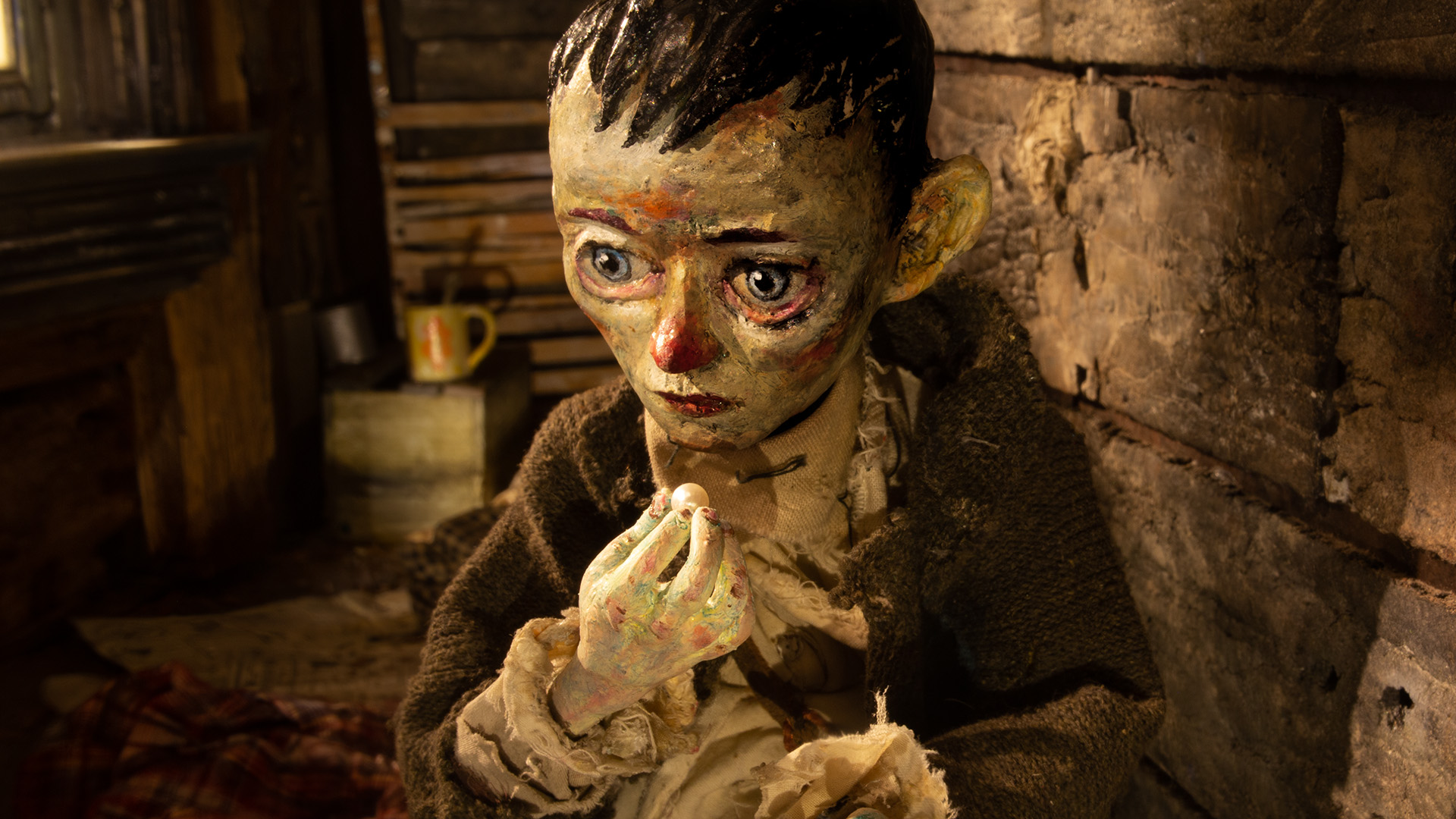 The Girl Who Cried Pearls (La chica que lloraba perlas)