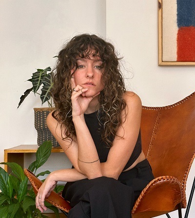 Encuentro con Júlia Peró . Festival Primera novela