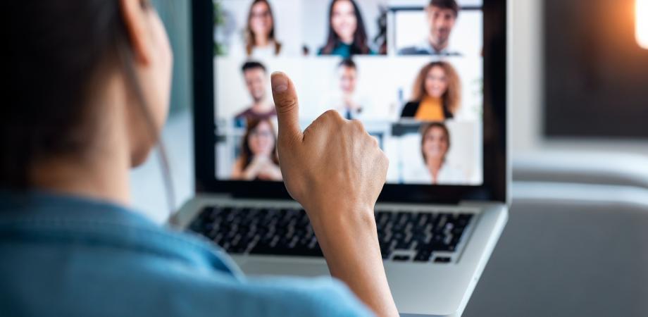 La biblioteca electrónica y las actividades en línea