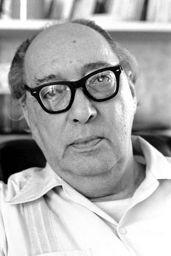 Homenaje a Juan Carlos Onetti