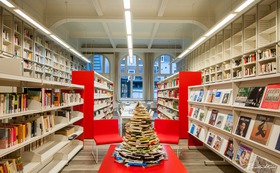 Opening van de vernieuwde bibliotheek
