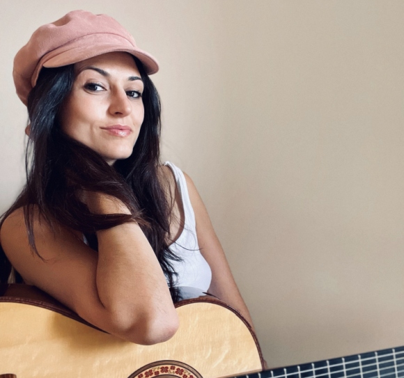 La larga noche de las guitarras, con Anabel Montesinos