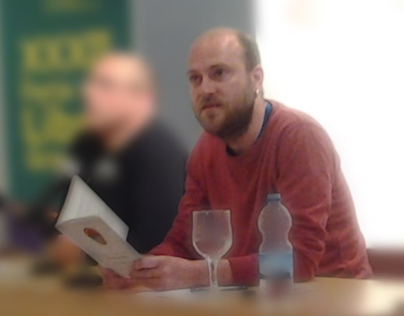Poesía y cuentos con Alejandro Pedregosa