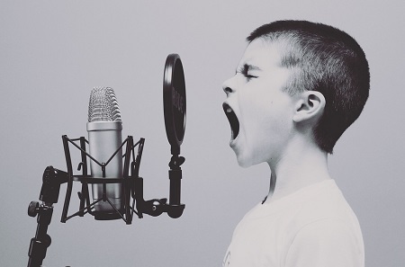 La violencia de género a través de las canciones de música popular