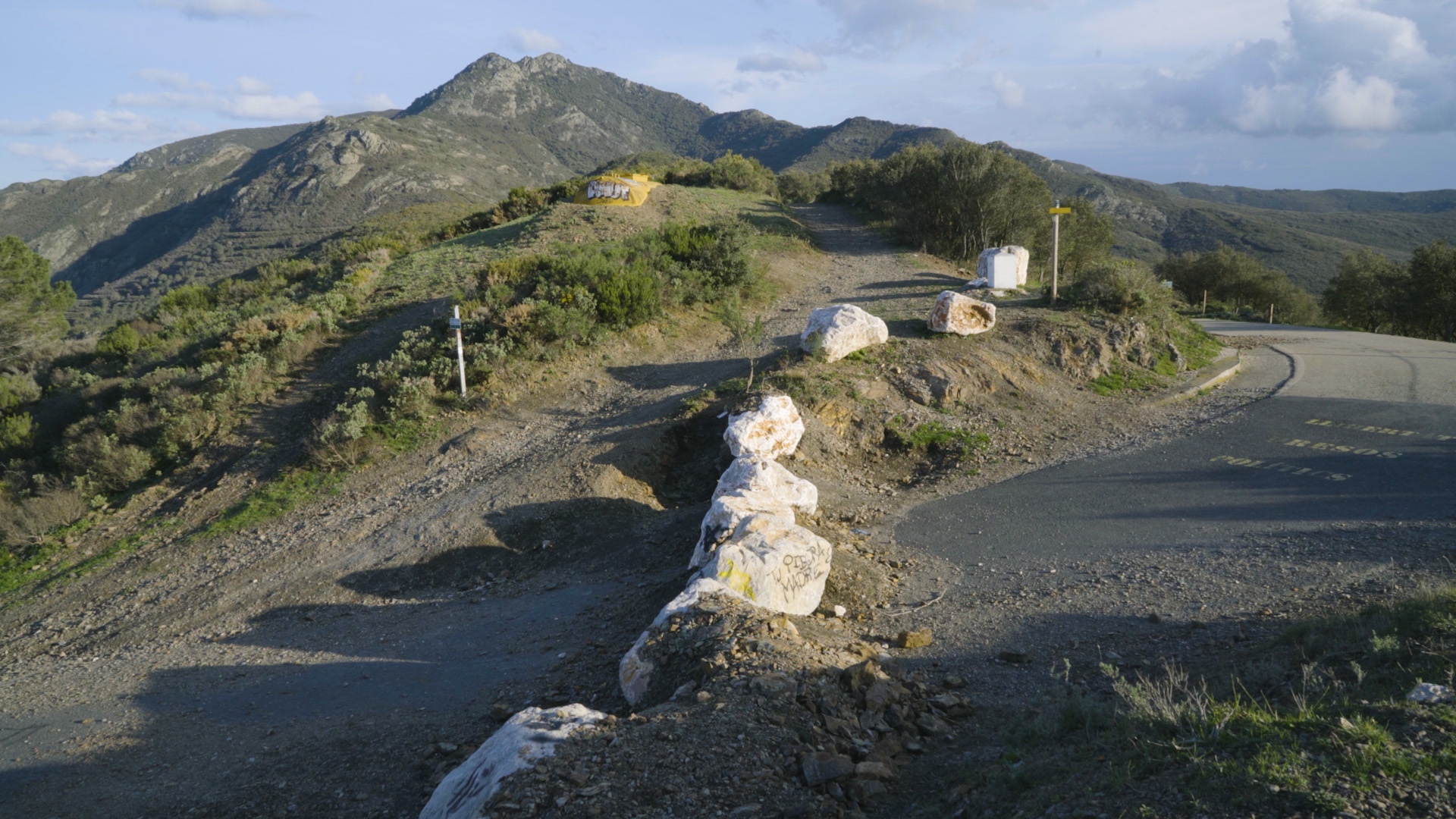 Sobrepasar: una historia sobre la frontera franco-española