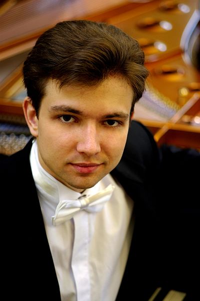 Denis Zhdanov en concierto