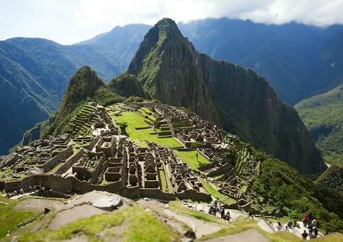 Mes de Perú