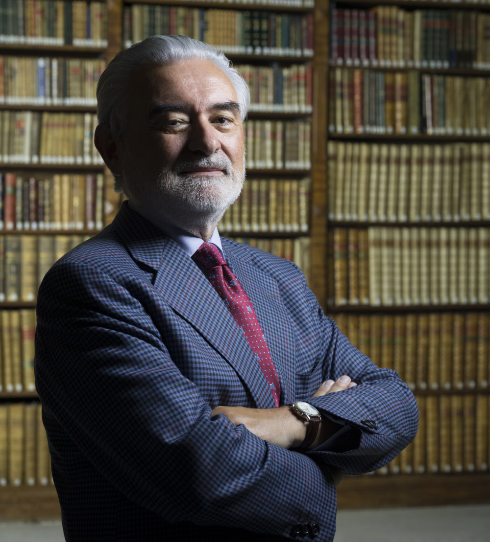 Las humanidades en la posmodernidad poshumanista por Darío Villanueva