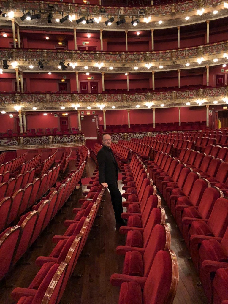 Del libro al escenario