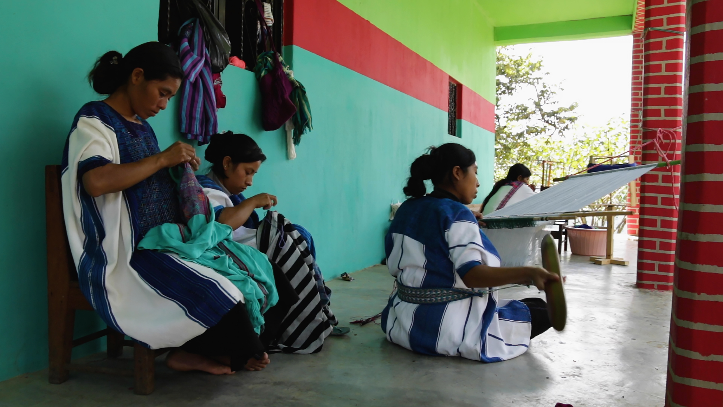 Sincretismo y comunicación consciente: auto-etnografía feminista