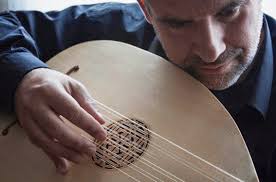 guitarrísimo: Cervantes and his Bigüela