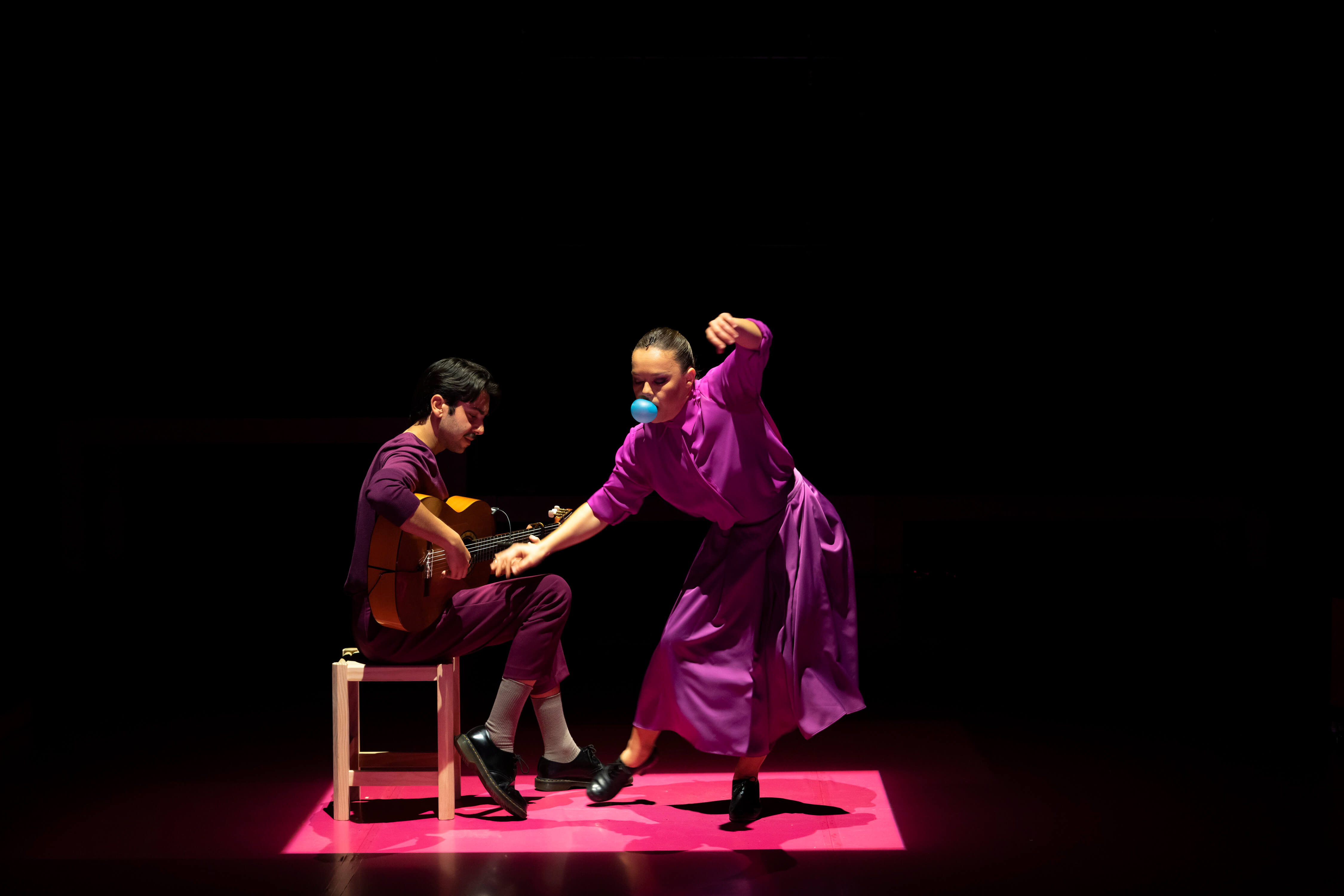 Relumbrante oda a la guitarra flamenca: Rocío Molina