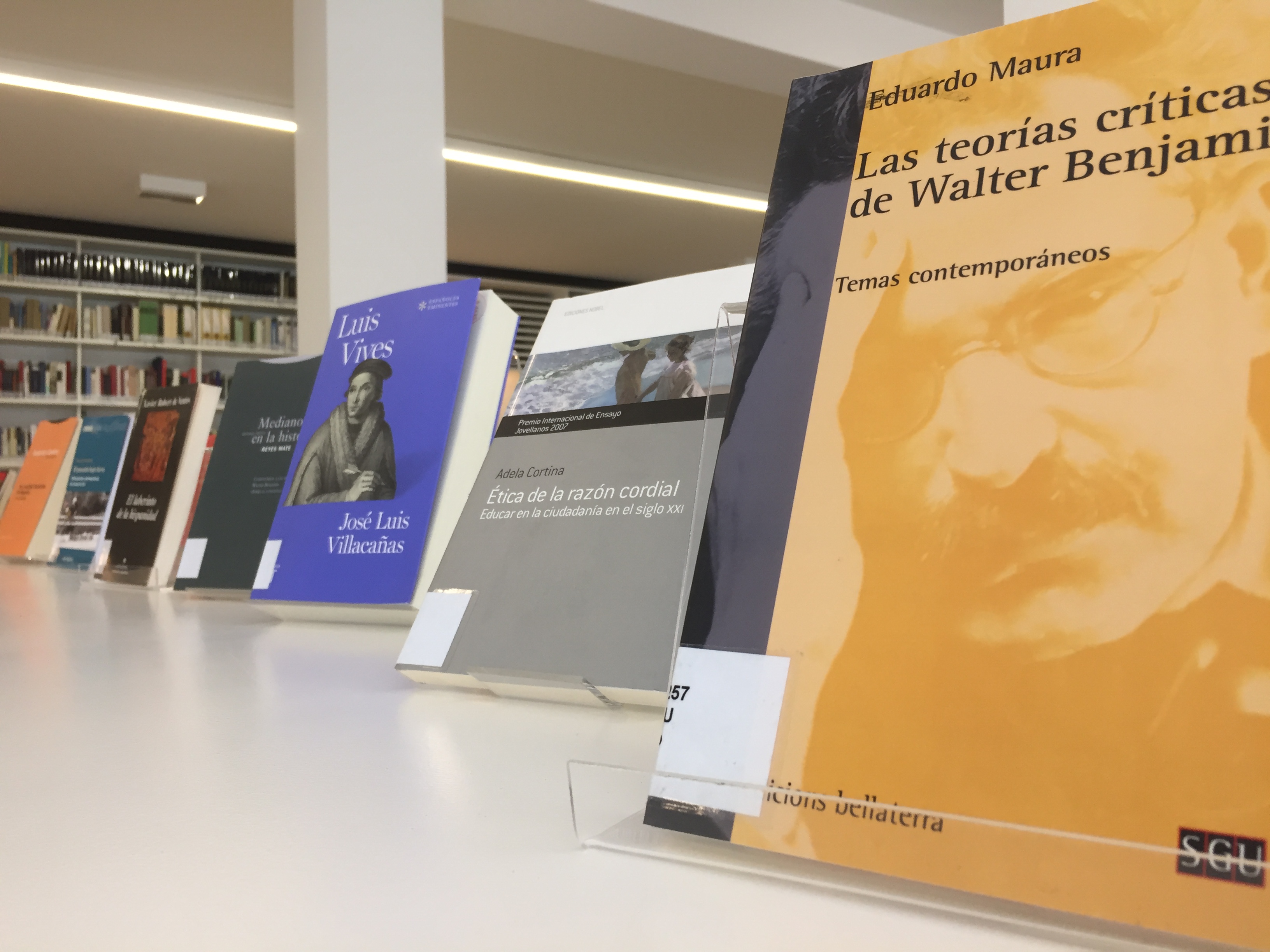 Bibliographische Ausstellung über Philosophie und demokratisches Denken