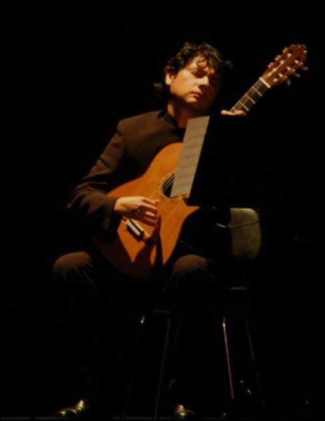 Luis Malca Contreras, concert de guitare pour le bicentenaire