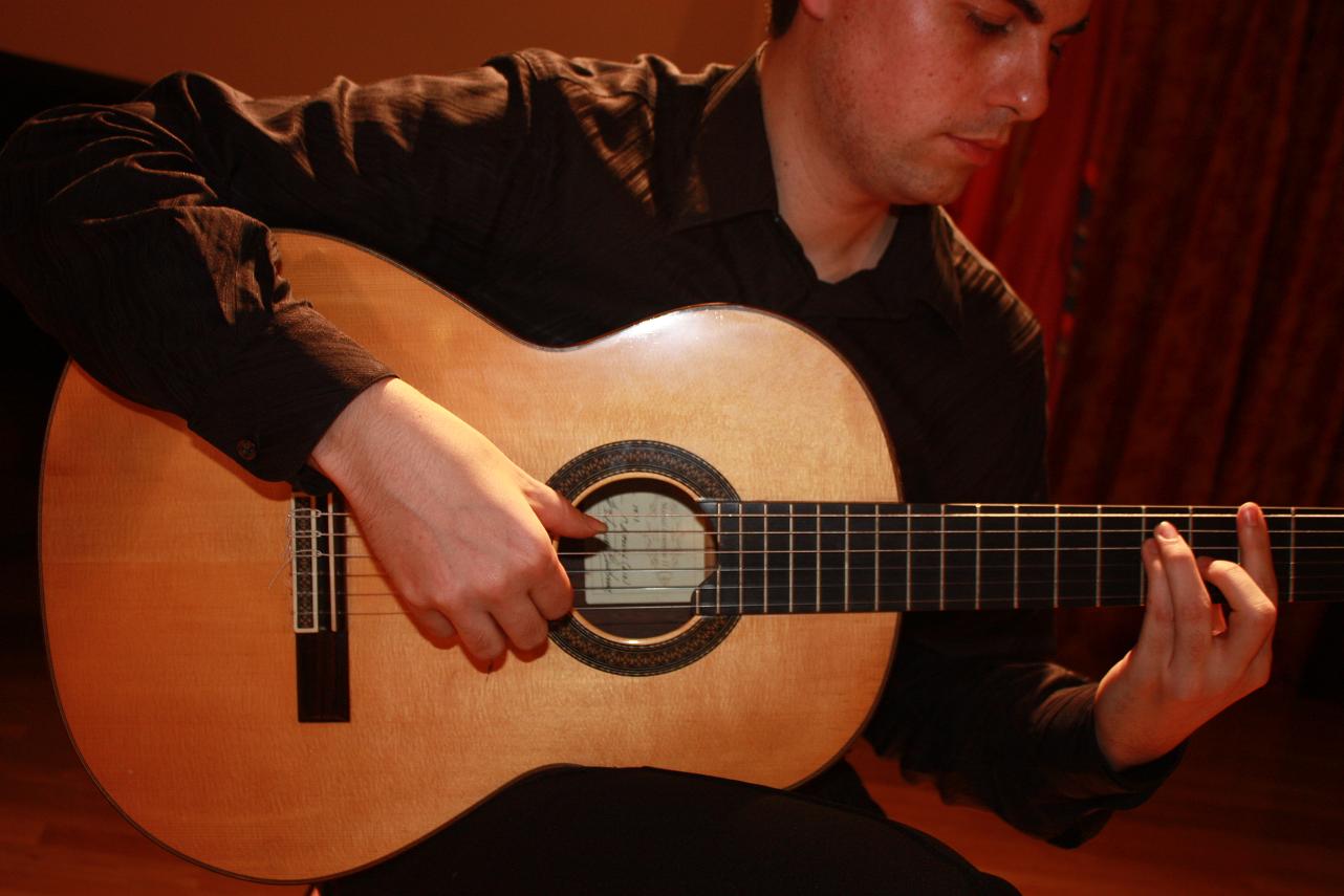 El embrujo de la música española. Celebración de la semana de la hispanidad con el Dúo Belcorde