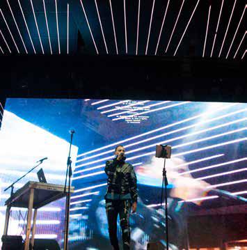 El Poeta Versus La Máquina 