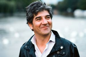 Sergio Raimondi: Poesía civil