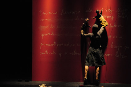 La dulce Ingeborg, el crimen de las marionetas