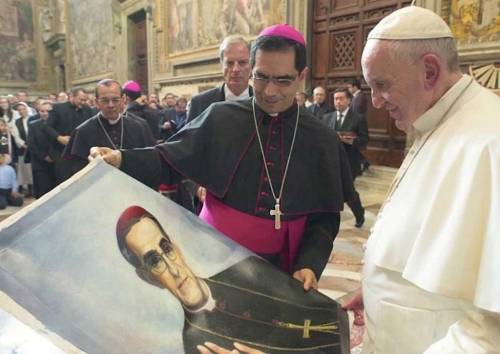 El desagravio – Monseñor Romero, su pueblo y el Papa Francisco