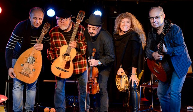 International Citrus Band. Latitudes